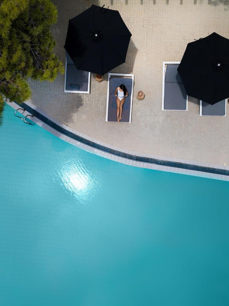 Akra Morea Hotel & Residences Monemvasía Zewnętrze zdjęcie