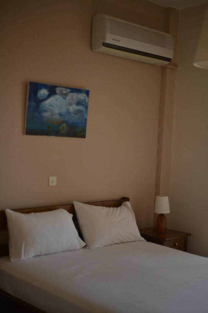 Akra Morea Hotel & Residences Monemvasía Zewnętrze zdjęcie